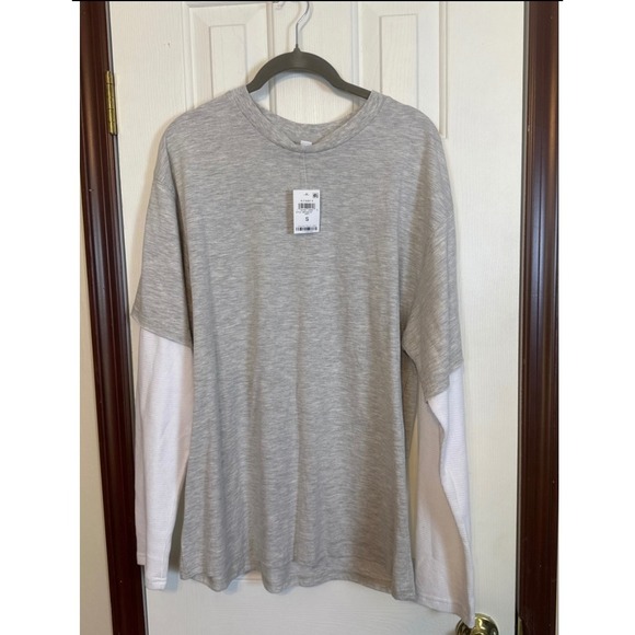 And Now This Layered Look Long Sleeve T-Shirt Heather Gray White Size‎ S - Picture 1 of 3